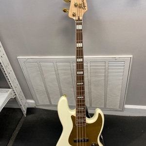 SQUIRE FENDER 40TH ANIVERSERY JAZZ BASS