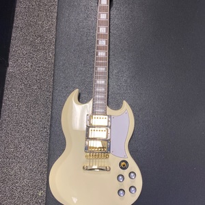 HARLEY BENTON ELECTRIC GUITAR